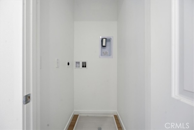 Detail Gallery Image 21 of 26 For 9327 via Azul, Pico Rivera,  CA 90660 - 4 Beds | 3/1 Baths