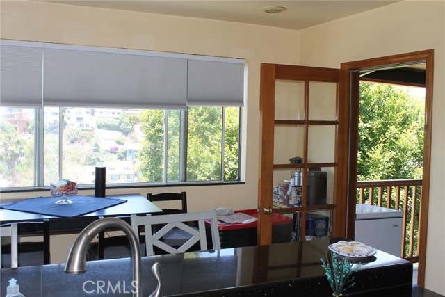 2859 Effie Street, Los Angeles CA: https://media.crmls.org/medias/127e3c0e-98f3-4b5a-bfb7-f84dfd499c19.jpg