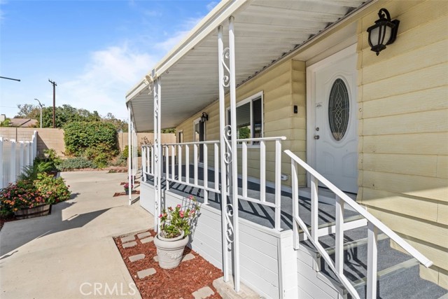 Detail Gallery Image 2 of 25 For 18601 Newland #97,  Huntington Beach,  CA 92646 - 3 Beds | 2 Baths