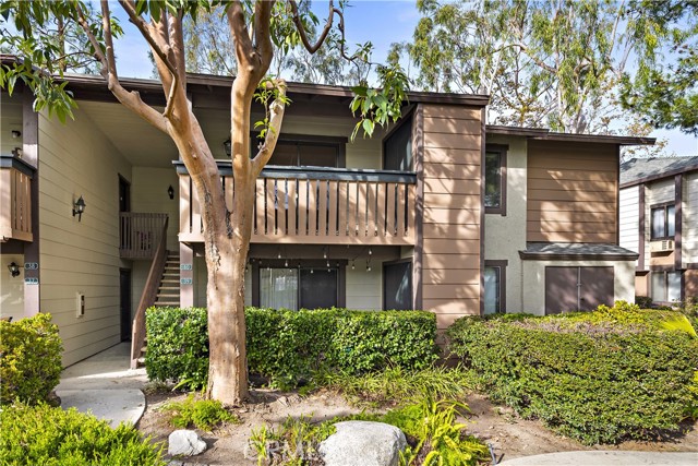 Detail Gallery Image 3 of 22 For 20702 El Toro Rd #40,  Lake Forest,  CA 92630 - 2 Beds | 2 Baths