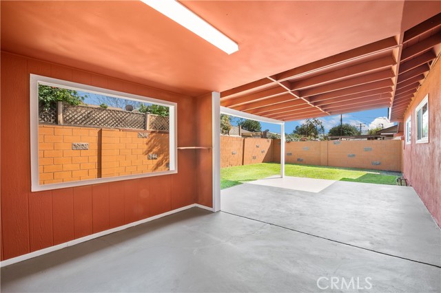 2090 Sycamore Drive, Simi Valley CA: https://media.crmls.org/medias/127f7363-827b-427d-b4e6-52ac9c7732f8.jpg
