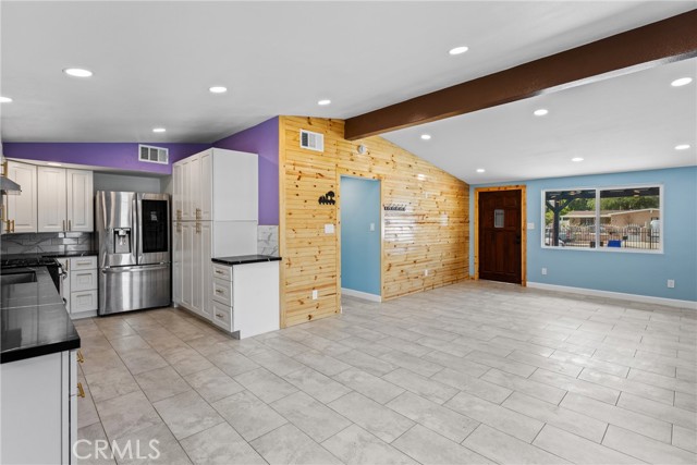 Detail Gallery Image 7 of 23 For 3250 Apple Ave, Jurupa Valley,  CA 92509 - 3 Beds | 2 Baths