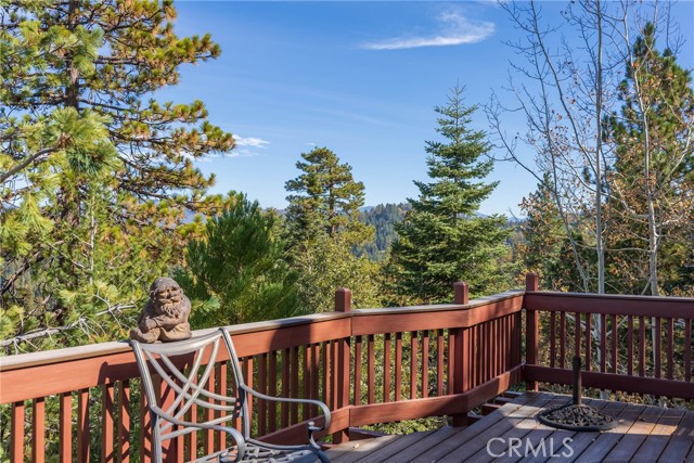 Detail Gallery Image 10 of 52 For 26329 Spyglass, Lake Arrowhead,  CA 92352 - 5 Beds | 3/1 Baths