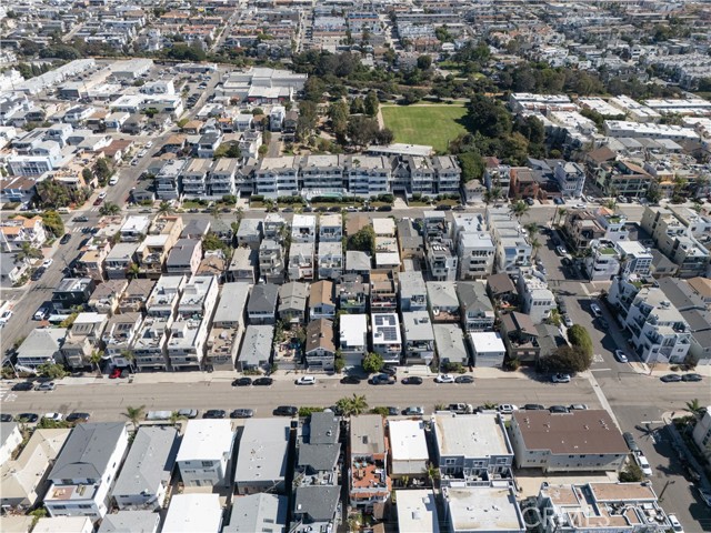 434 Manhattan Avenue, Hermosa Beach CA: https://media.crmls.org/medias/12818856-331e-4b6b-adce-32de7e50cc2e.jpg