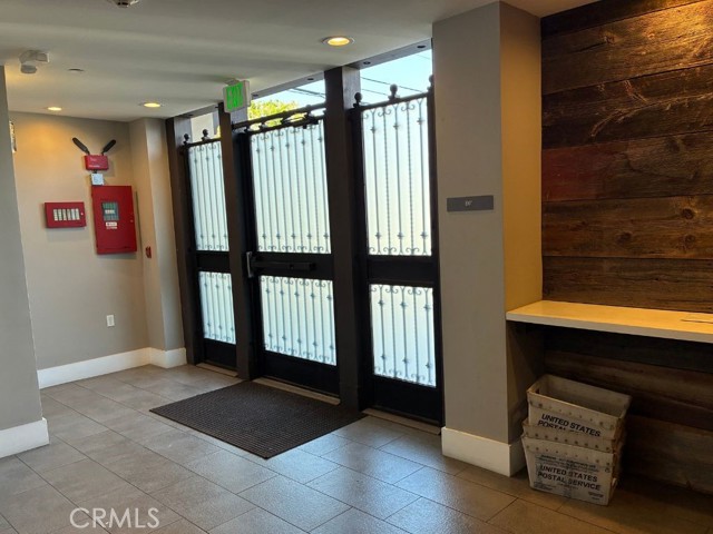 1817 Prosser Avenue, Los Angeles CA: https://media.crmls.org/medias/12820071-6bdf-48fe-84c9-719f889f61d6.jpg