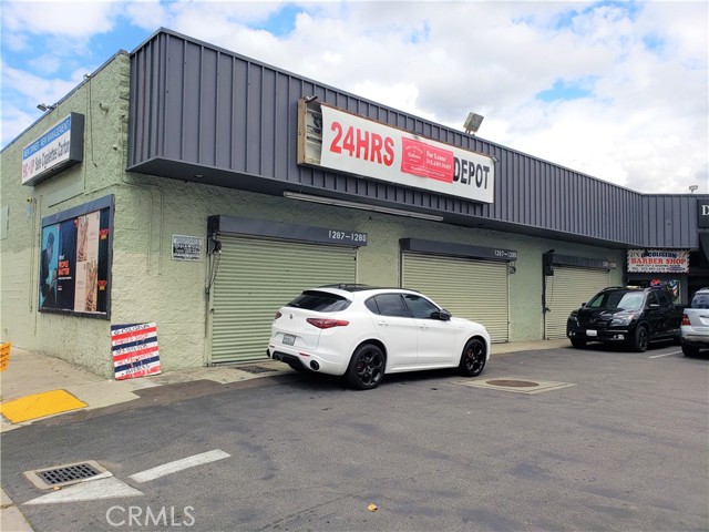 1271 W Jefferson Boulevard, Los Angeles, California 90007, ,Commercial Lease,For Rent,1271 W Jefferson Boulevard,CRPF23096803