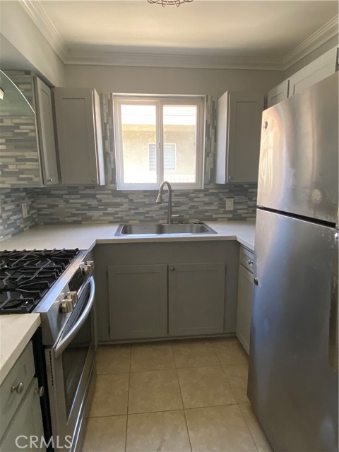 Detail Gallery Image 3 of 16 For 10900 Blix St #10,  North Hollywood,  CA 91602 - 1 Beds | 1 Baths
