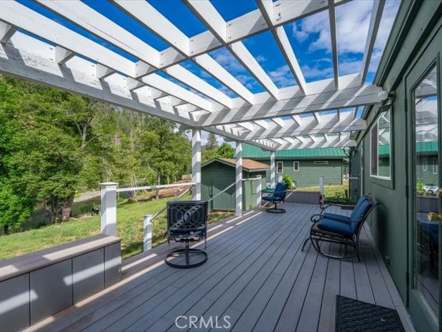 https://media.crmls.org/medias/12824586-30c4-4610-8193-fd2e92f6061c.jpg?preset=X-Large