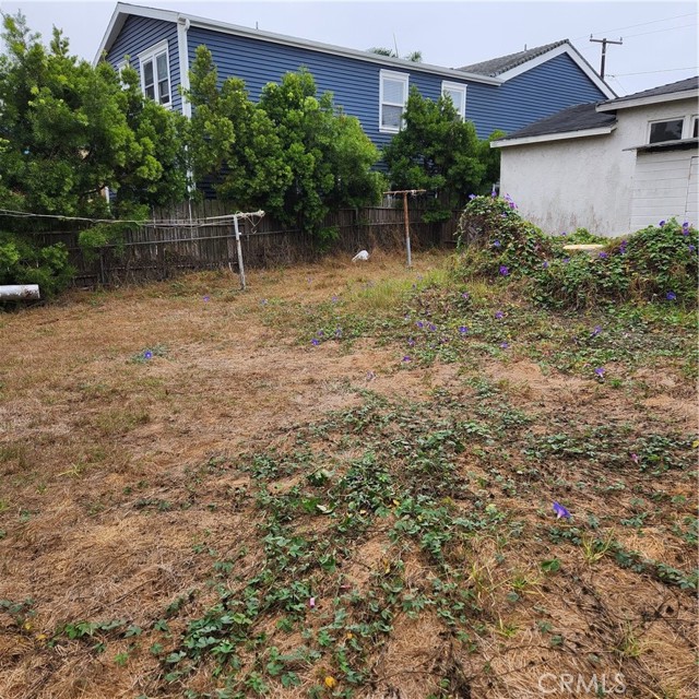 Detail Gallery Image 8 of 11 For 1245 7th Pl, Hermosa Beach,  CA 90254 - 2 Beds | 1 Baths