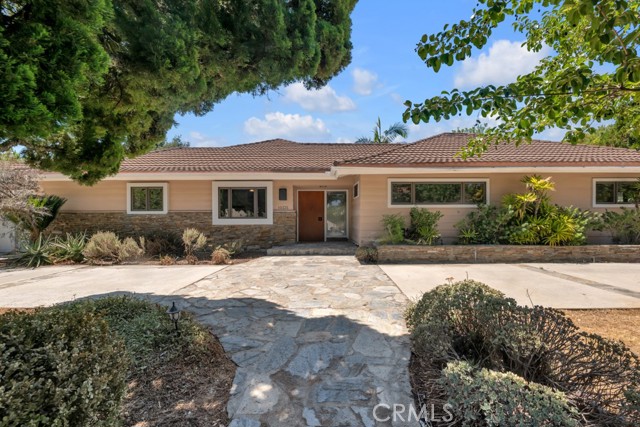 10335 Sylvia Avenue, Porter Ranch CA: https://media.crmls.org/medias/1282e72a-37d3-44f2-8b02-df74379709b4.jpg