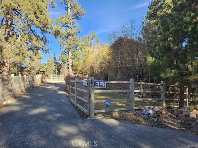 Detail Gallery Image 2 of 45 For 661 Cienega Rd, Big Bear Lake,  CA 92315 - 5 Beds | 3/1 Baths