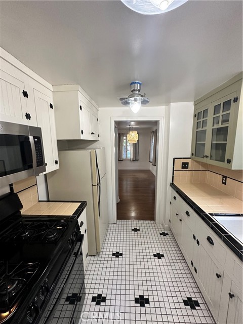 Detail Gallery Image 13 of 26 For 3332 2nd St, Riverside,  CA 92501 - 3 Beds | 1/1 Baths