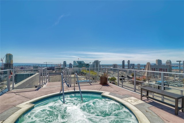 1080 Park Boulevard, San Diego, California 92101, 1 Bedroom Bedrooms, ,1 BathroomBathrooms,Residential,For Sale,Park Boulevard,IV24129876