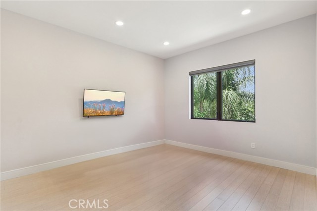 10418 Rubio Avenue, Granada Hills CA: https://media.crmls.org/medias/12852be2-1c4d-4e6c-92c1-5d38039ca64e.jpg