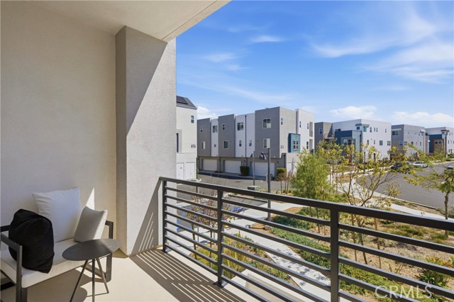 Detail Gallery Image 7 of 60 For 253 Sash, Irvine,  CA 92618 - 2 Beds | 2/1 Baths