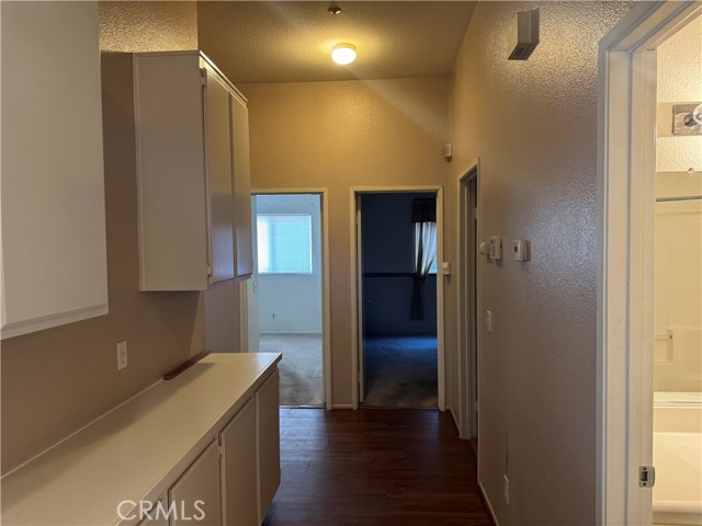 Detail Gallery Image 3 of 13 For 15165 Beartree St, Fontana,  CA 92336 - 3 Beds | 2 Baths