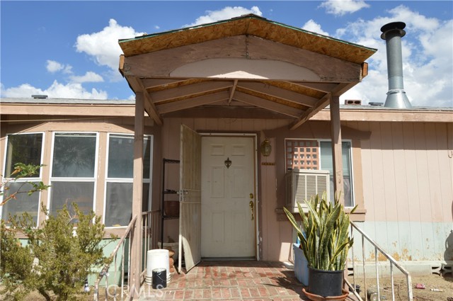 Detail Gallery Image 2 of 60 For 12263 Mountain Rd, Pinon Hills,  CA 92372 - 3 Beds | 2 Baths