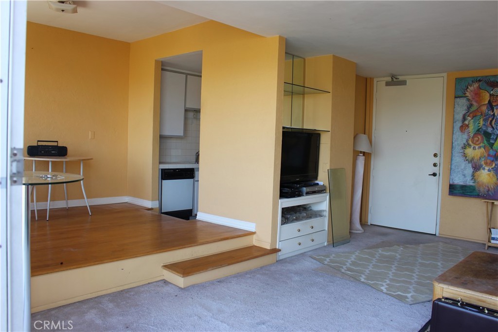 MLS #OC25167934 img 5