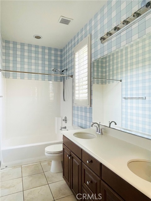 128834cf Ba61 49ff 95f3 Ede72c49653e