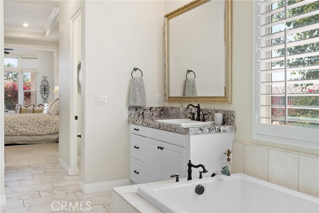 Image 18 of 37 For 54900 Damascus Drive