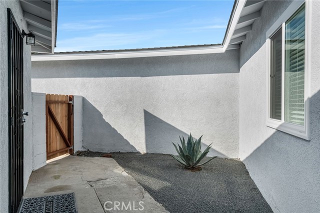 217 E 221st, Carson CA: https://media.crmls.org/medias/128974f2-d24a-4ce9-bc73-4deb2b2d5d63.jpg