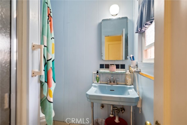 Detail Gallery Image 13 of 38 For 1122 Wellwood Ave, Beaumont,  CA 92223 - 4 Beds | 2 Baths