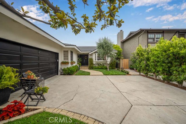 3650 Claremore Avenue, Long Beach CA: https://media.crmls.org/medias/128a5c0e-36b5-4109-9f08-05b7cb8dea77.jpg