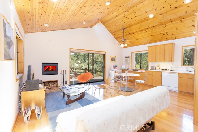 Detail Gallery Image 5 of 28 For 1917 Freeman, –,  CA 93222 - 2 Beds | 1 Baths