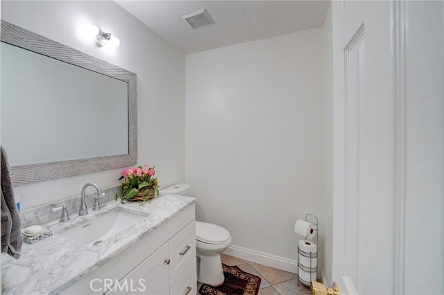 Detail Gallery Image 17 of 39 For 8961 Summerwood Way, Fontana,  CA 92335 - 3 Beds | 2/1 Baths