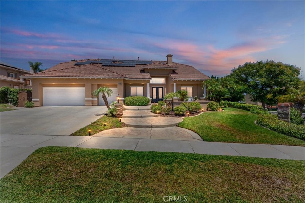 1083 La Vaughn Circle