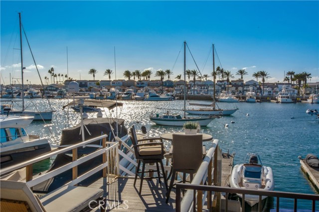 Detail Gallery Image 34 of 53 For 323 via Lido Soud, Newport Beach,  CA 92663 - 4 Beds | 3/1 Baths