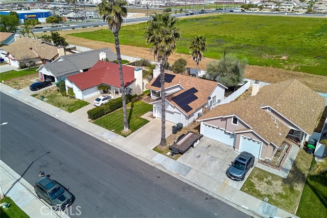 Detail Gallery Image 2 of 30 For 66 Chant St, Perris,  CA 92571 - 2 Beds | 2 Baths
