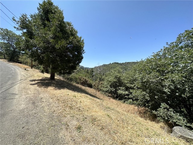 0 Edge Cliff, Lake Arrowhead, CA, 92352 0 Edge Cliff, Lake Arrowhead, CA, 92352