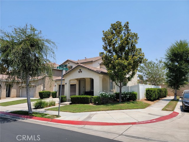 Detail Gallery Image 4 of 17 For 1662 Palermo Dr, Riverside,  CA 92507 - 3 Beds | 2/1 Baths