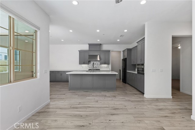 112 Menkar, Irvine CA: https://media.crmls.org/medias/128df198-77e3-4200-bcd3-764b2641b8bc.jpg