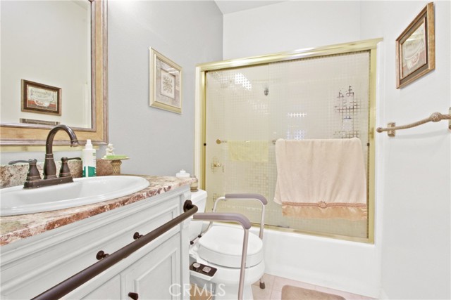 Detail Gallery Image 13 of 19 For 4561 Warner Ave #204,  Huntington Beach,  CA 92649 - 3 Beds | 2 Baths