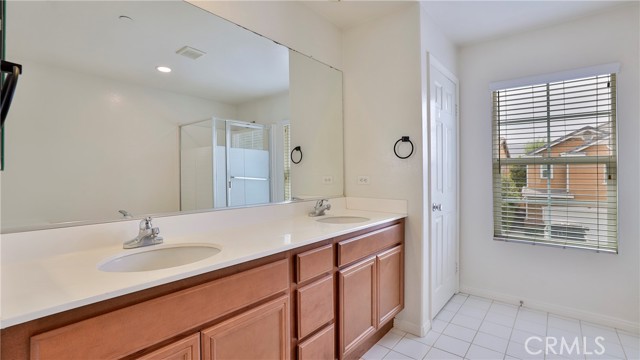 1748 Yvonne Court, Riverside CA: https://media.crmls.org/medias/128e9ee0-ea1b-4fed-b917-c033fe7b0ec0.jpg
