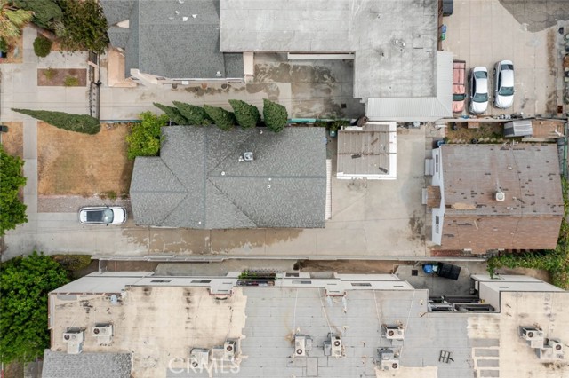 Detail Gallery Image 3 of 30 For 818 E Windsor Rd, Glendale,  CA 91205 - 3 Beds | 2 Baths