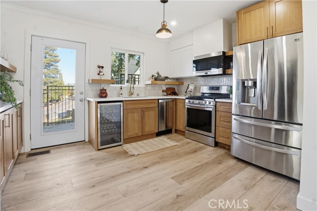 Detail Gallery Image 30 of 64 For 27981 Lakes Edge Rd, Lake Arrowhead,  CA 92352 - 4 Beds | 4/1 Baths