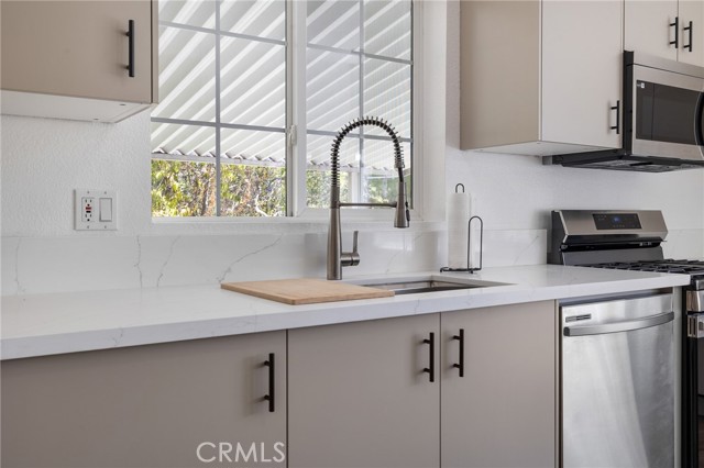 23777 Mulholland Highway, Calabasas CA: https://media.crmls.org/medias/128f6ff2-d527-4c76-81ab-72d0a79fc375.jpg