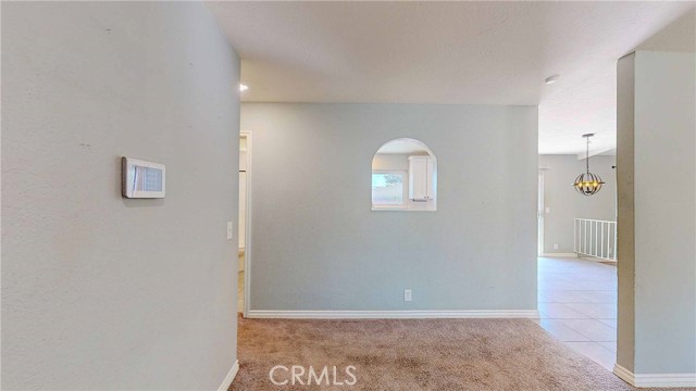 Detail Gallery Image 3 of 38 For 13937 Cuyamaca Rd, Apple Valley,  CA 92307 - 3 Beds | 2 Baths