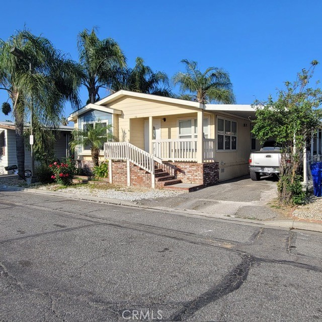 138 Sir Damas Dr, Riverside, CA 92507