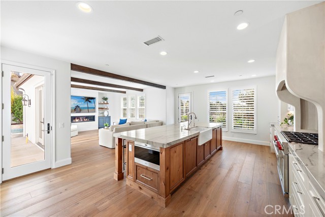 128fb388 C686 4ebd 91d7 D6aecd78270c