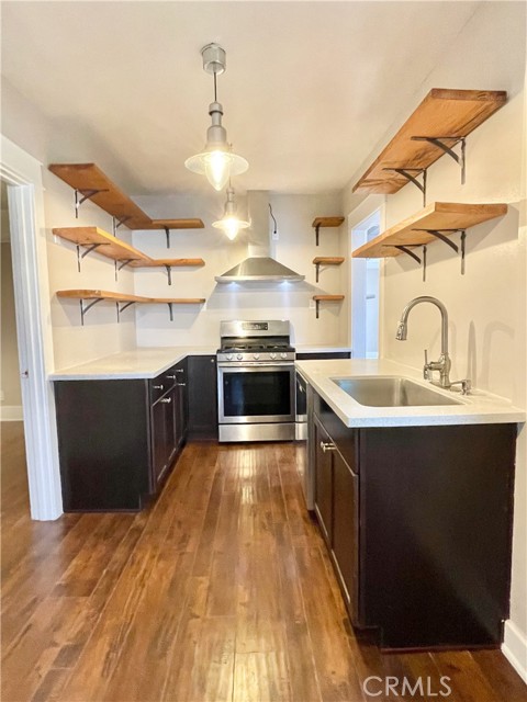 Detail Gallery Image 4 of 17 For 220 Palm, Pomona,  CA 91767 - 3 Beds | 2 Baths