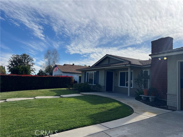 Detail Gallery Image 2 of 15 For 15745 Sprig, Chino Hills,  CA 91709 - 4 Beds | 2 Baths