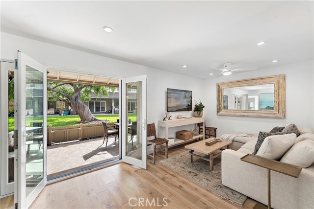 Detail Gallery Image 11 of 38 For 106 Blue Lagoon, Laguna Beach,  CA 92651 - 4 Beds | 3 Baths