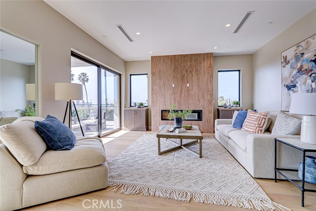 641 S Gertruda Avenue, Redondo Beach CA: https://media.crmls.org/medias/12917031-75a1-4727-a822-c3be5585f87c.jpg