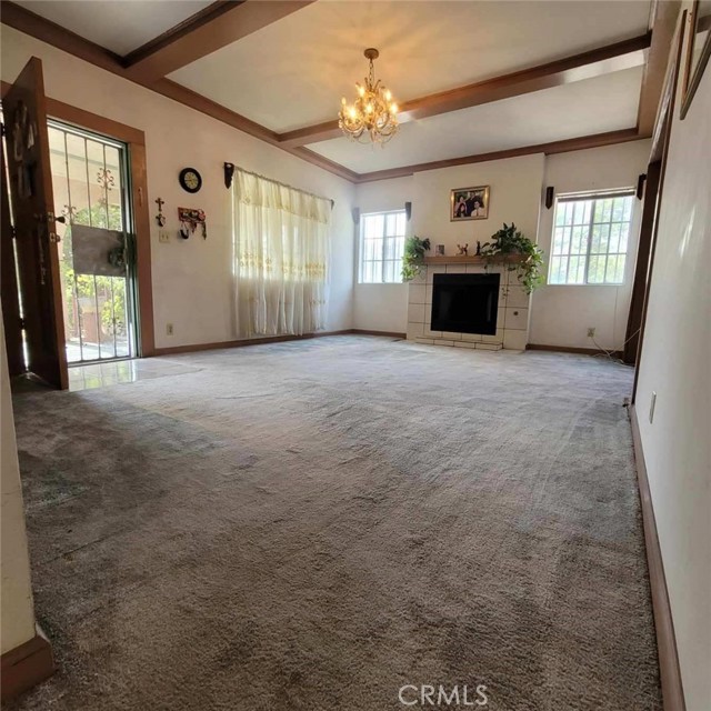 4214 Rosewood Avenue, Los Angeles CA: https://media.crmls.org/medias/12917723-689b-415d-9fa4-db0418db05f8.jpg