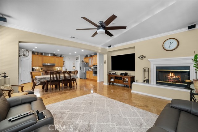 Detail Gallery Image 12 of 56 For 21736 Redwood Canyon, Saugus,  CA 91390 - 4 Beds | 4 Baths