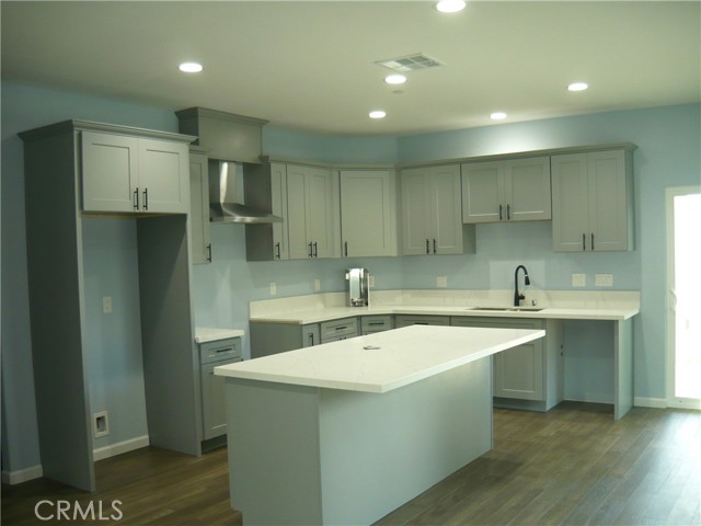 Detail Gallery Image 10 of 20 For 158 E Court St, San Bernardino,  CA 92410 - 4 Beds | 2 Baths